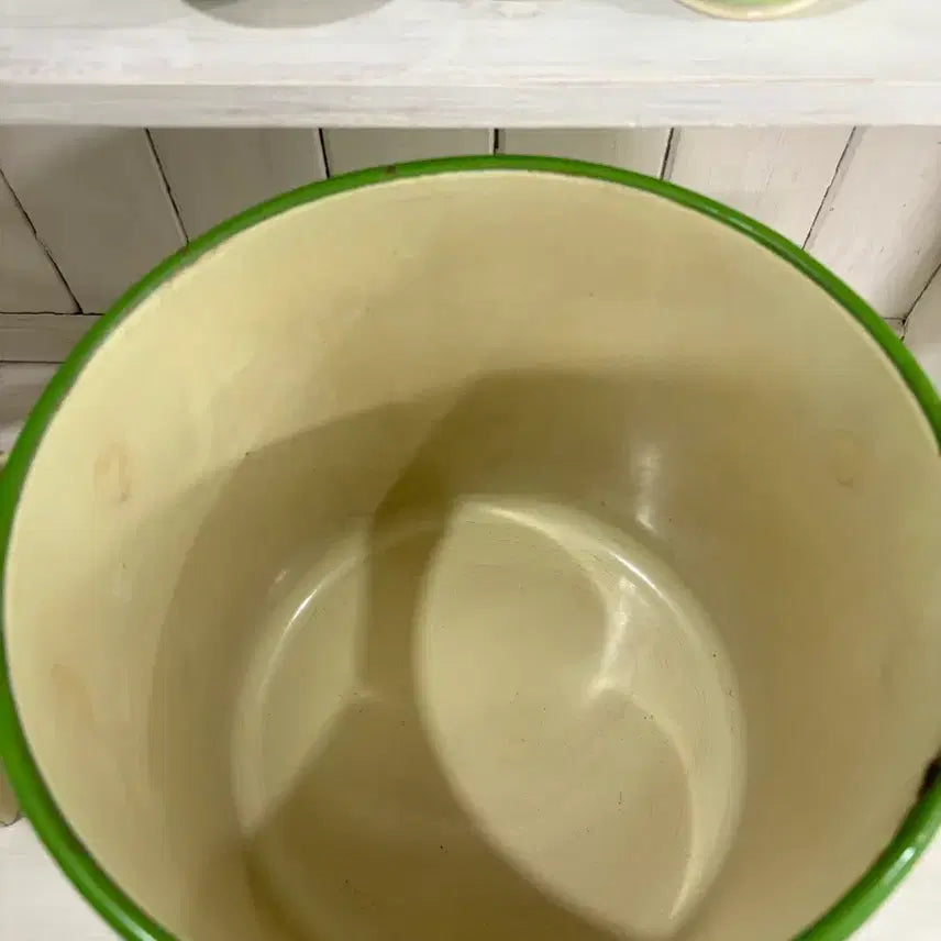 [BUNJANG] Large Round Enameled Bread Box - Vintage British (1940s) / [레어] 영국 빈티지 원형 법랑 브레드박스 대형