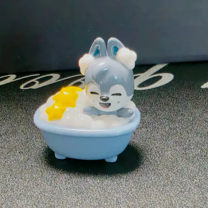 [BUNJANG] Stray Kids SKZOO Wolf Chan Bath Bomb Gacha Figure / 스트레이키즈 스키주 울프찬 배스밤 입욕제 피규어 가챠