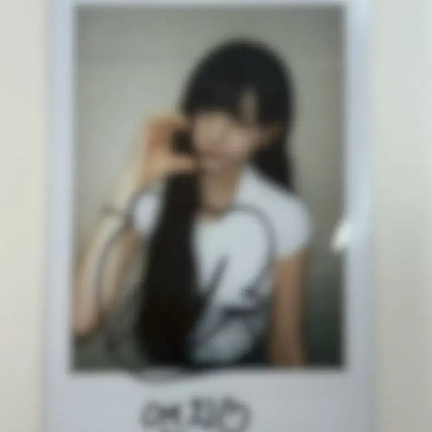 [BUNJANG] TripleS Kwak Yeonji Signed Polaroid / 트리플에스 곽연지 싸인 폴라로이드