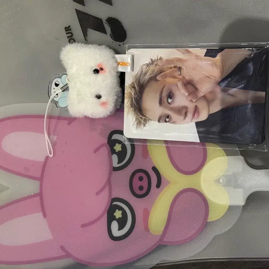 [BUNJANG] Stray Kids Run It Concert Entrance Gift (Last Day) / (막콘) 스트레이키즈 런잇 콘서트 입장 기프트