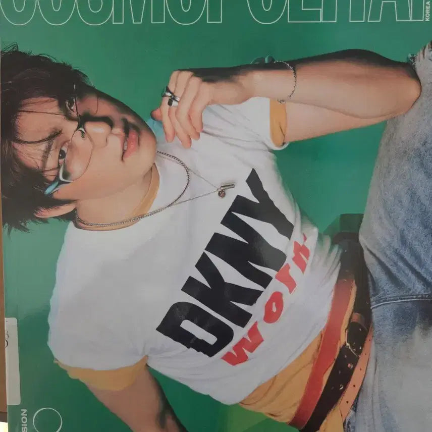 [BUNJANG] Cosmopolitan Magazine June 2026 Issue Seventeen Dino / 코스모폴리탄 2026년 6월호 세븐틴DINO
