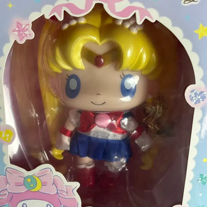 [BUNJANG] Sailor Moon x My Melody Collaboration Figure (Box Damage) / 세일러문 x마이멜로디 (박스데미지)