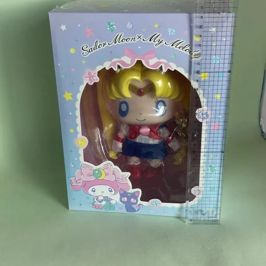 [BUNJANG] Sailor Moon x My Melody Collaboration Figure (Box Damage) / 세일러문 x마이멜로디 (박스데미지)