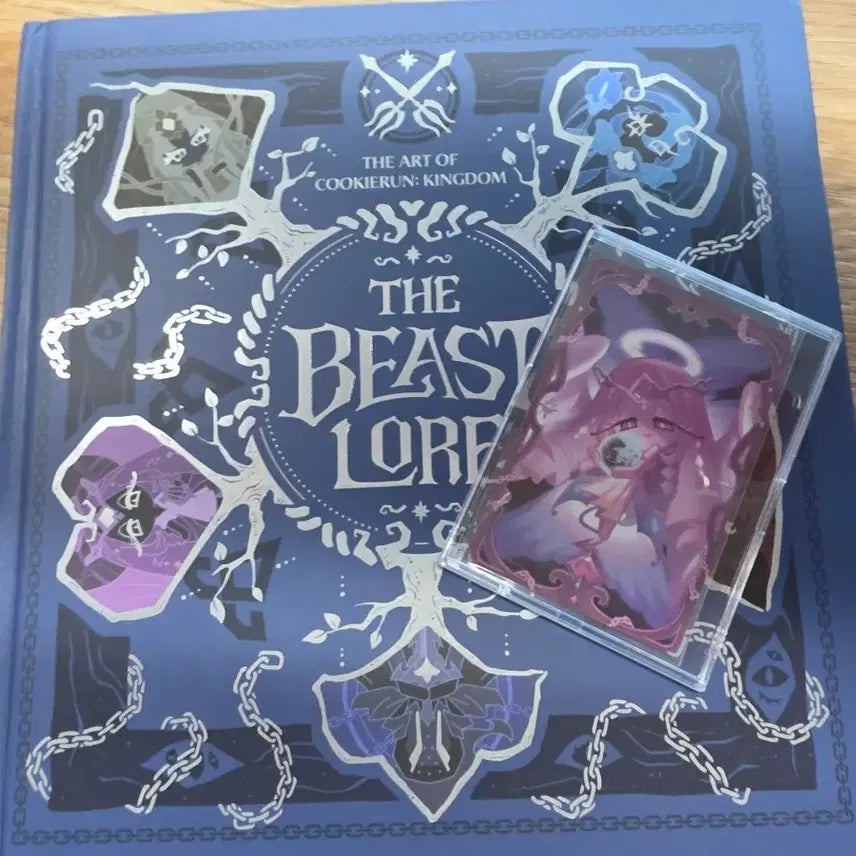 [BUNJANG] Cookierun Kingdom Artbook &amp; Eternal Sugar Photocard Bundle Set / 쿠킹덤 아트북, 이터널슈가 포카 원가이하 판매합니다