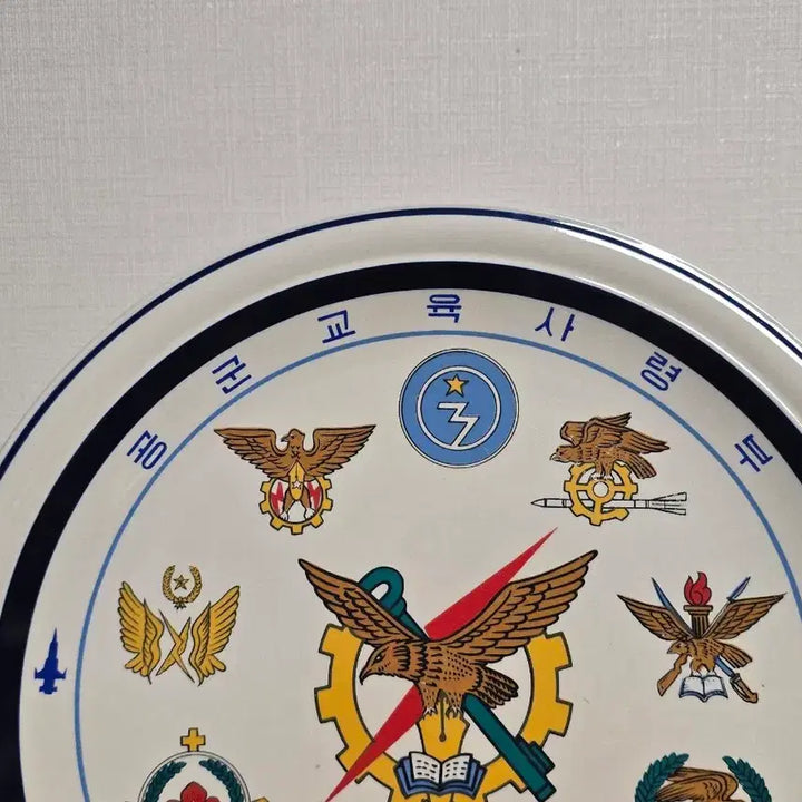 [BUNJANG] Republic of Korea Air Force Training Command Commemorative Ceramic Display Plate / 공군 교육사령부 기념 도자기장식 접시