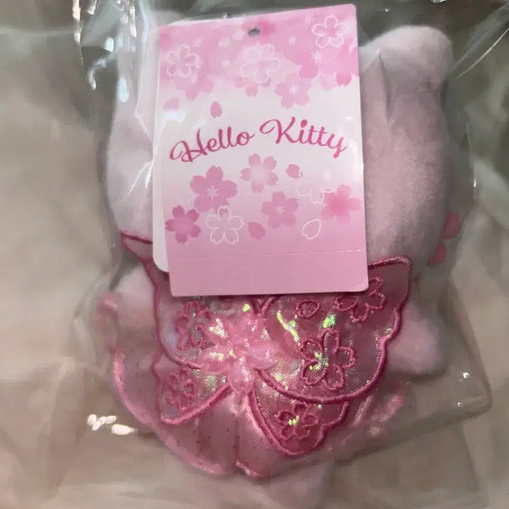 [BUNJANG] Sanrio Hello Kitty Sakura Mascot Plush Keychain / 사쿠라 벚꽃 키티 헬로키티 마스코트 인형 키링