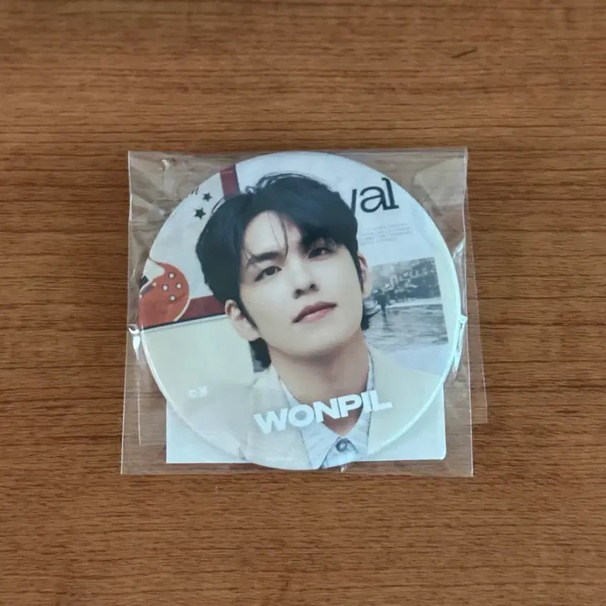 [BUNJANG] Day6 Japan Goods Wonpil Photobadge (Sealed) / (미개봉) 데이식스 일본 굿즈 포토 뱃지 원필