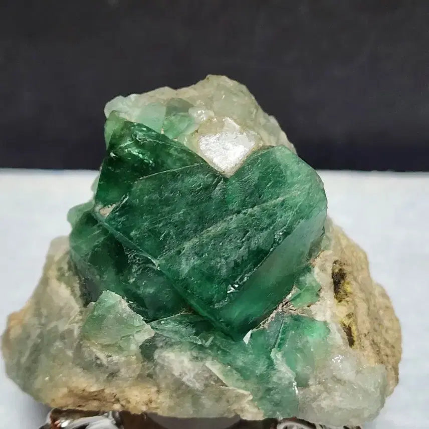 [BUNJANG] Natural Fluorite Crystal Cluster with Stand / 천연크리스탈 녹색형석 클러스터 원석+받침대