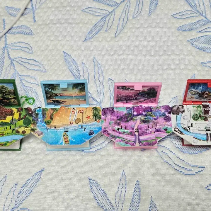 [BUNJANG] Gachapon 3D Pop-Up Book Keychain Seasonal Set / (일괄)3D 입체 팝업 북 키링 가챠 마을 계절별