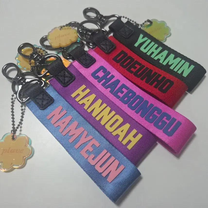 [BUNJANG] P layar ve Yu Geum-yeoreum Strap Bundle Set / 플레이브 육여름스트랩