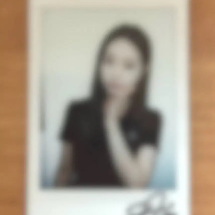 [BUNJANG] tripleS Soomin Signed Polaroid / 트리플에스 수민 싸인 폴라로이드 260722