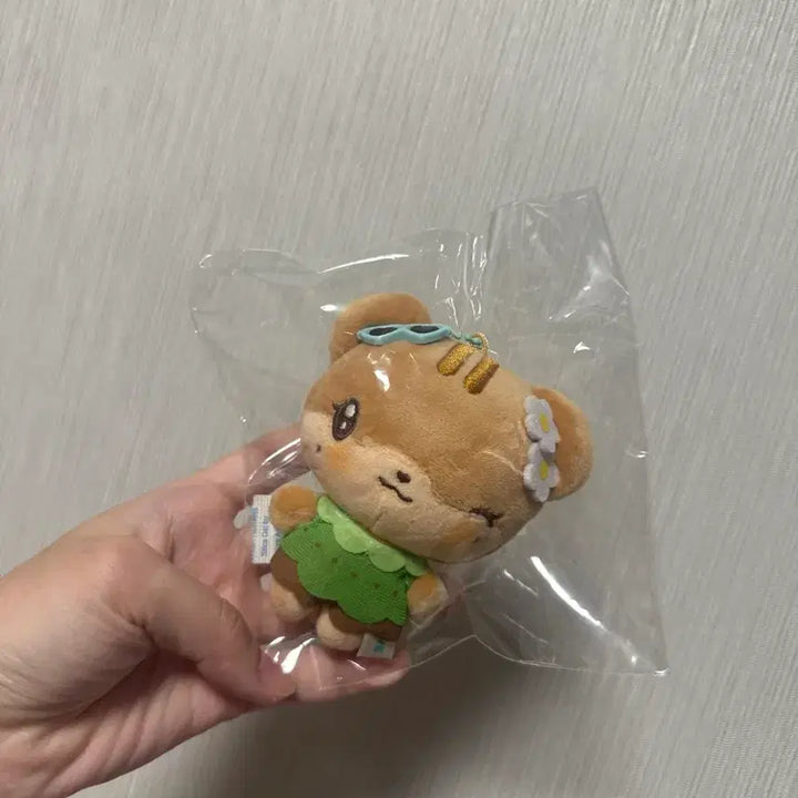 [BUNJANG] IVE MiniV Tanning Lee Ranger (Kitty Photocard Holder Included) / 아이브 미니브 태닝 이랑이 (키티포카홀더증정)