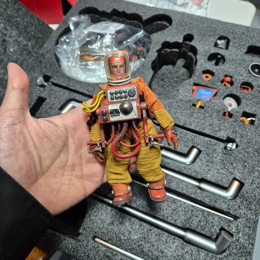 [BUNJANG] DAMTOYS Coaldog Astronaut Endless Trip 2 Figure (Opened) / 댐토이 coadog 코얼독 콜독 우주인 엔들리스트립2 피규어 개봉확인품