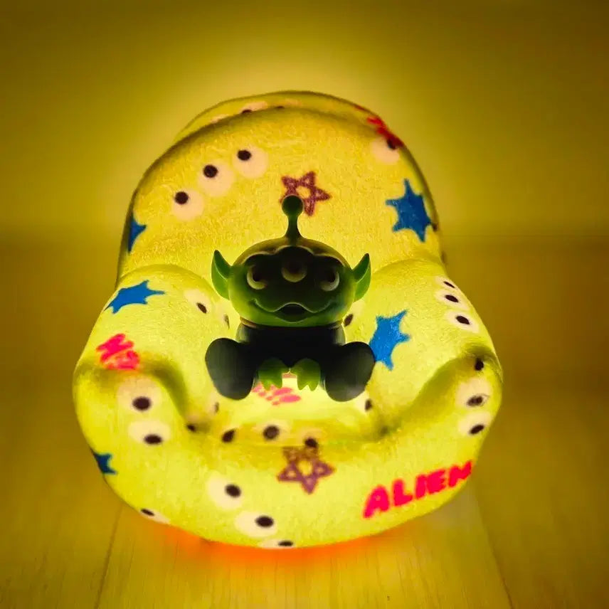[BUNJANG] Disney Pixar Toy Story Alien Sofa Mood Lamp / 토이스토리 알린 소파무드등 판매합니다