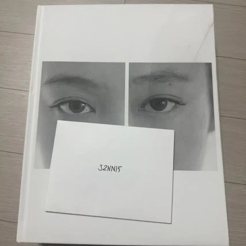 [BUNJANG] Jennie Exhibition Limited Edition Photobook / 제니 전시회 한정판 포토북 50번대