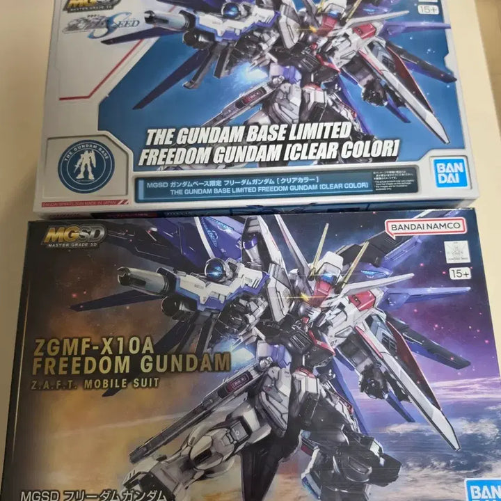 [BUNJANG] Bandai MGSD Freedom Gundam (Clear) + Destiny Gundam Bundle Set / 반다이) MGSD 프리덤, 프리덤(클리어) + 데스티니 일괄