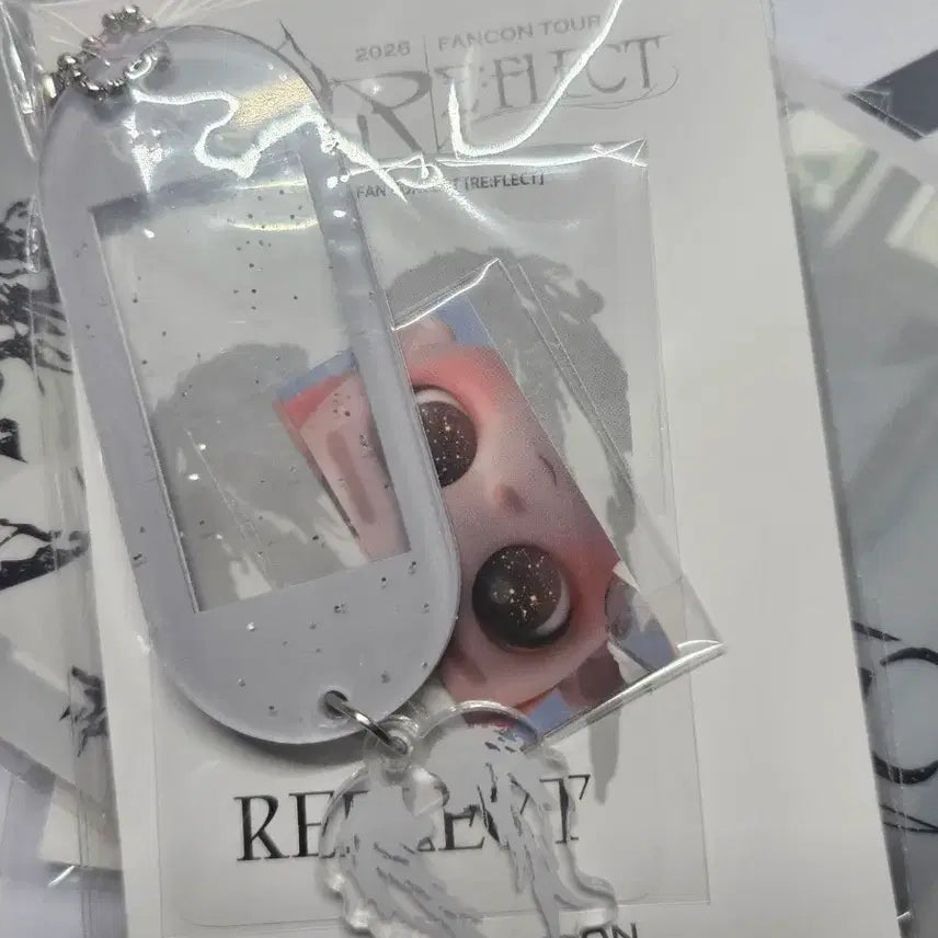 [BUNJANG] Park Jihoon RE:FLECT FANCON MD Acrylic Name Tag Keyring Set (Sealed, includes Photocard) / (미개봉) 박지훈 아크릴 네임택 키링 포카 포함 세트