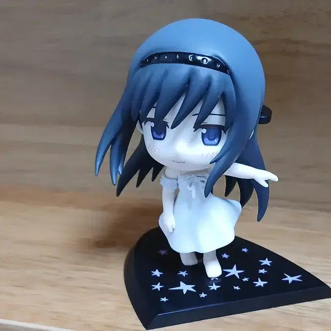 [BUNJANG] Puella Magi Madoka Magica Homura Akemi White Dress Chibi Kyun Character Figure / 마법소녀 마도카 마기카 마마마 호무라 흰원피스 치비큥 큥캬라 피규어 넨도