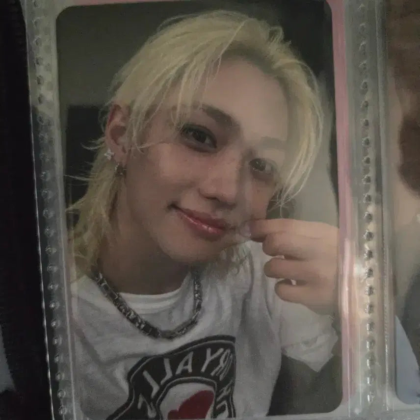 [BUNJANG] Stray Kids Felix Apple Music POB Photocard / 스키즈 필릭스 애플뮤직 특전 포카