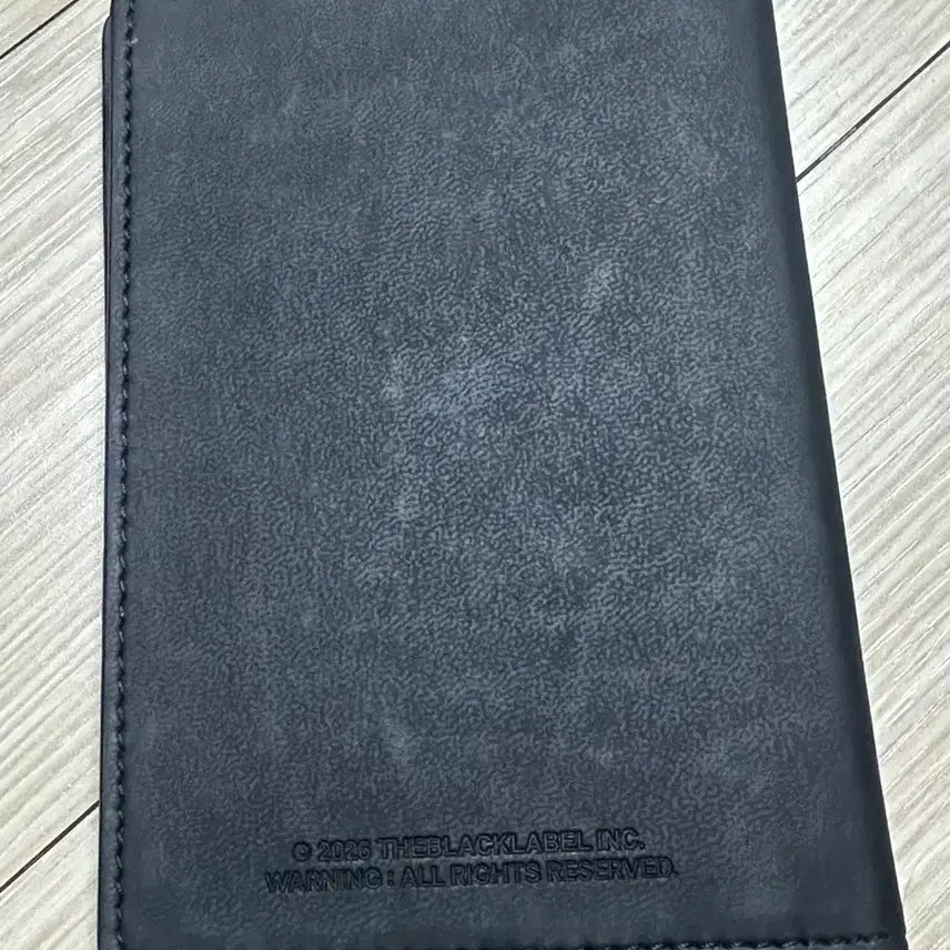 [BUNJANG] Miyou "Bite Now" Passport Case / 미야오 Bite now 사웨 팝업 여권케이스 포카x