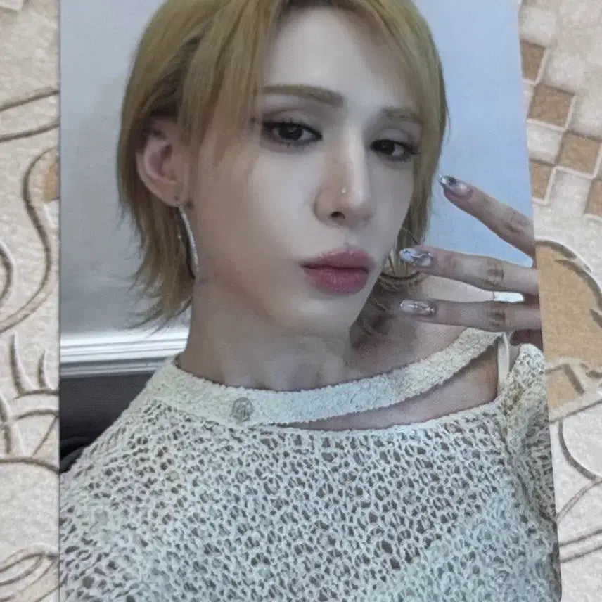 [BUNJANG] XLOV EXOradiant Lucky Draw Photocard / 엑스러브 XLOV 아이갓 미공포 포카 우무티