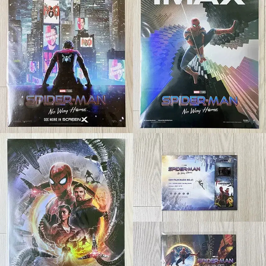 [BUNJANG] Spider-Man: No Way Home ScreenX Poster and 25 Other Merchandise Bundle Set / 스파이더맨 노웨이홈 스크린엑스 ScreenX 포스터 외 굿즈 25종 일괄