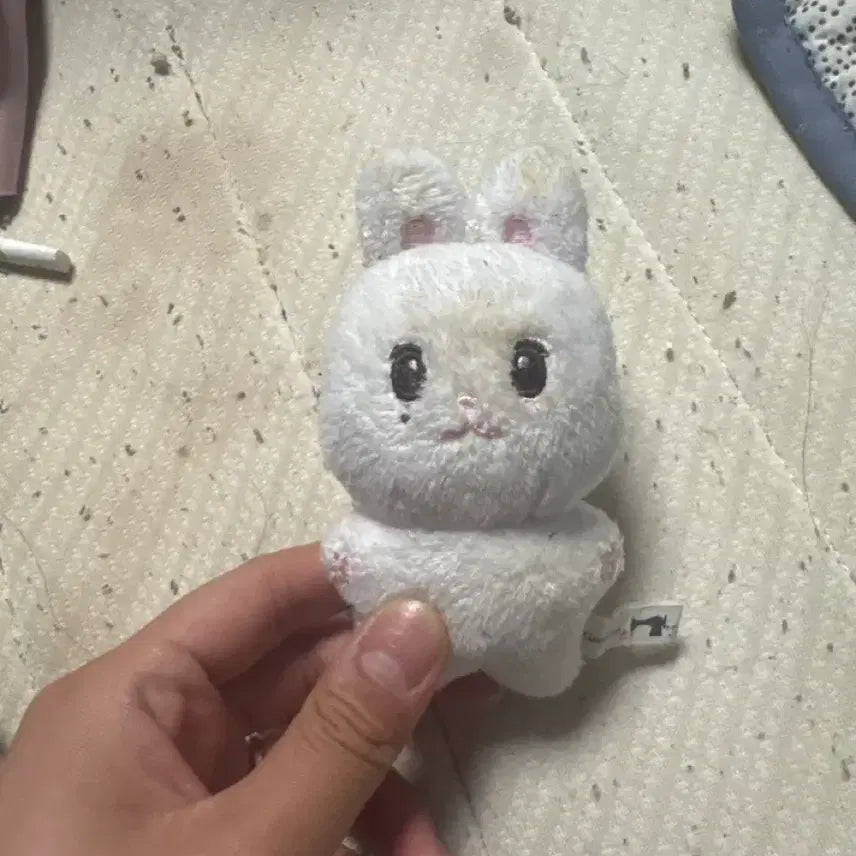 [BUNJANG] Kwonjiyong Rabbit Doll / 권토끼 인형