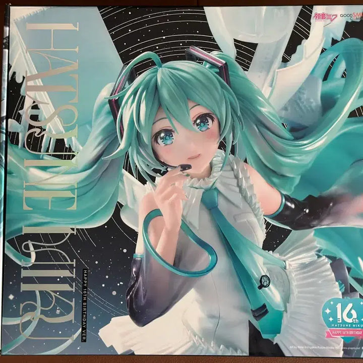 [BUNJANG] Hatsune Miku 16th Anniversary Scale Figure / 하츠네 미쿠 16주년  스케일 피규어