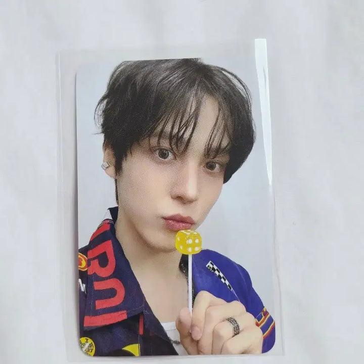[BUNJANG] ATEEZ Yunho Anitiez 3D Sticker Photocard / 에이티즈 윤호 애니티즈 입체 스티커 포카