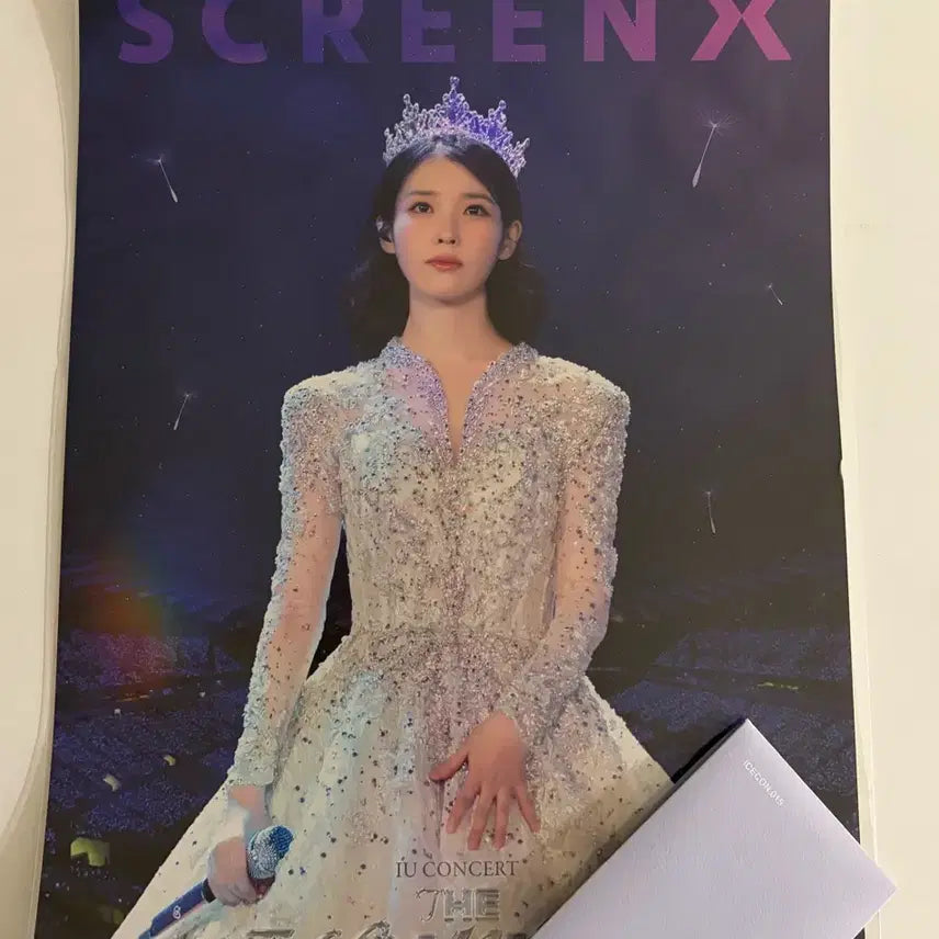 [BUNJANG] IU The Winning Concert Poster Crown Sealed / 아이유 더위닝 콘서트 포스터 왕관 미개봉