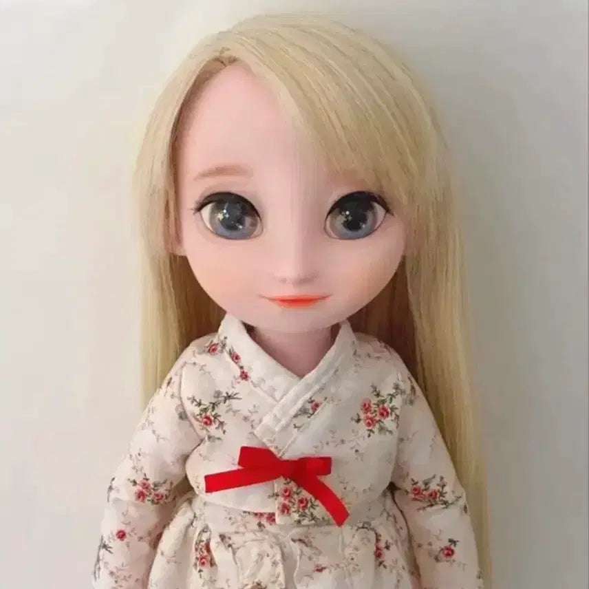 [BUNJANG] Disney Baby Doll Elsa Wig Rerooted Repainted Outfit Doll Set / 택포3.5) 디즈니 베이비돌 엘사 식모 리페인팅 의상 옷 인형 세트