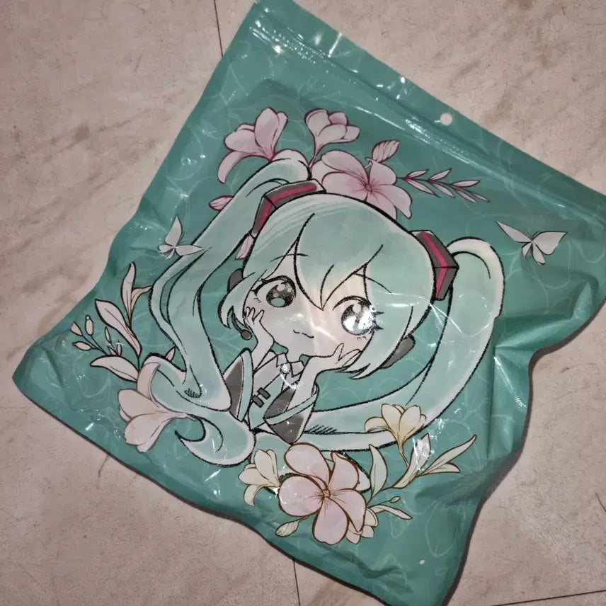 [BUNJANG] Hatsune Miku Camping Miku Lottery Paper Cup / 하츠네 미쿠 캠핑 미쿠 쿠지 종이컵