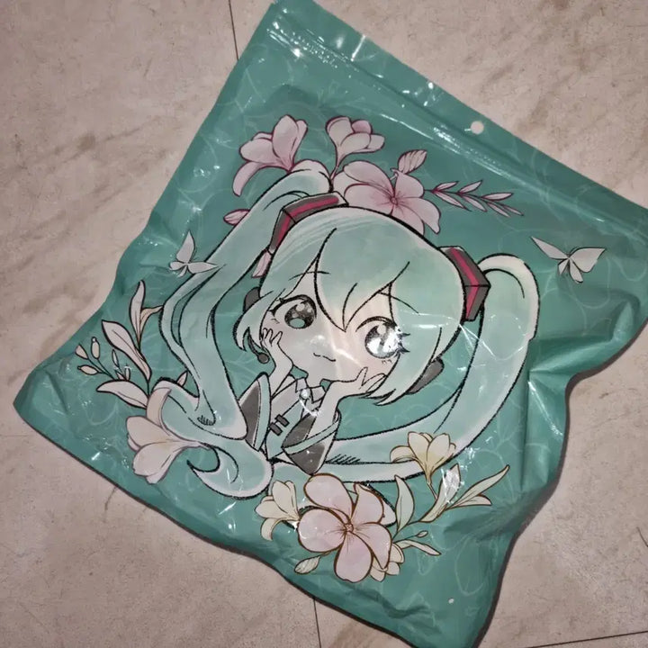 [BUNJANG] Hatsune Miku Camping Miku Lottery Paper Cup / 하츠네 미쿠 캠핑 미쿠 쿠지 종이컵