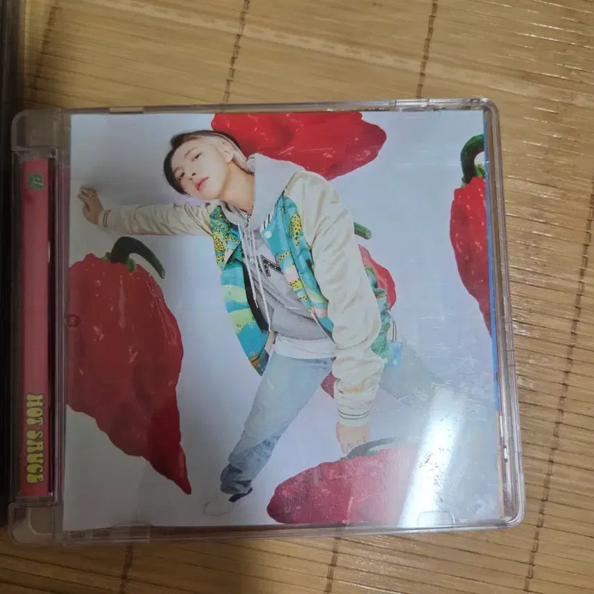 [BUNJANG] NCT U Hot Sauce Album Photobook Poster / NCT NCT U 핫소스 앨범
