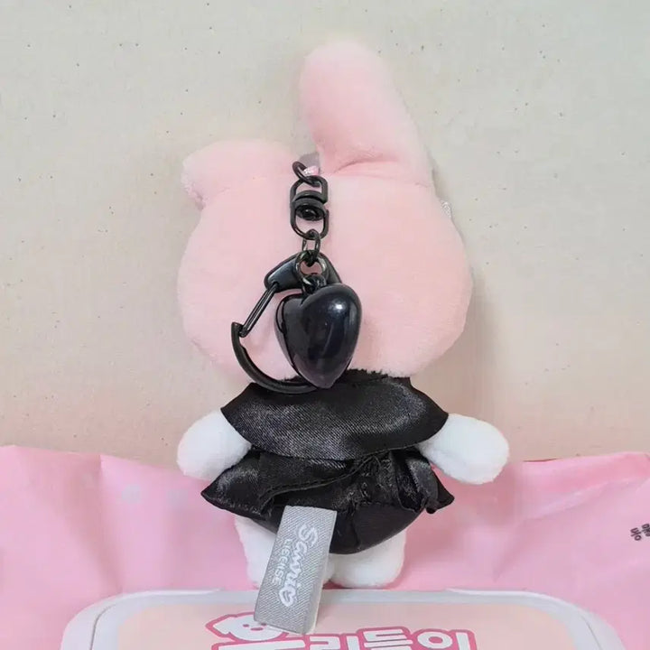 [BUNJANG] Sanrio My Melody Black &amp; White Ribbon Doll Keychain / 산리오 마이멜로디 마멜 블랙 화이트 리본 인형 키링