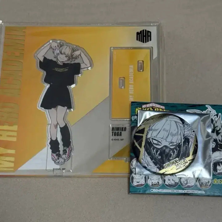 [BUNJANG] My Hero Academia Himiko Toga Baseyard Acrylic Stand &amp; Can Badge Set / 나의 히어로 아카데미아 히로아카 토가 히미코 베이스야드 아크릴 스탠드 캔뱃지