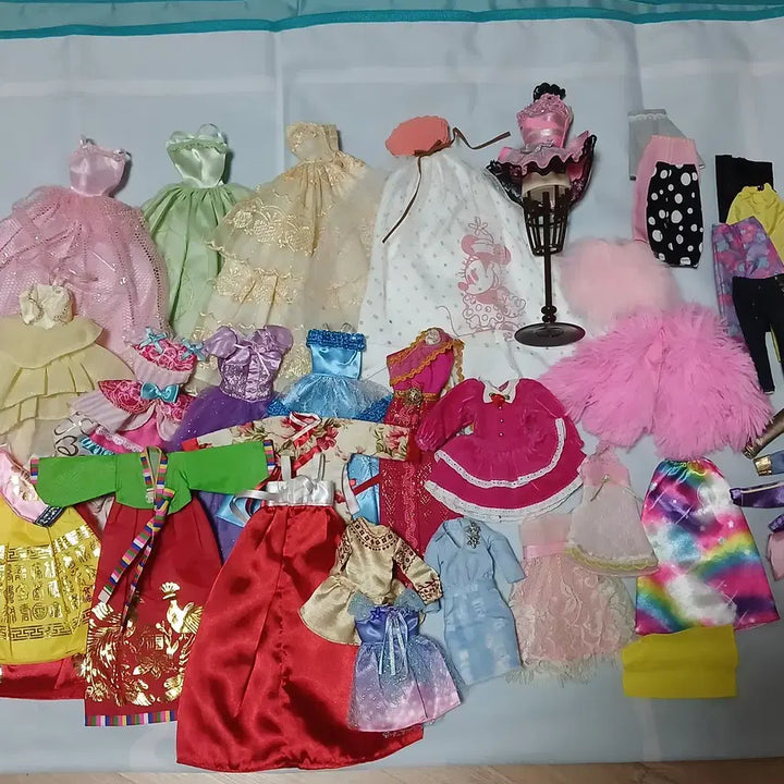 [BUNJANG] Vintage Barbie Doll Outfits &amp; Accessories Set / (택포)바비인형 의상들