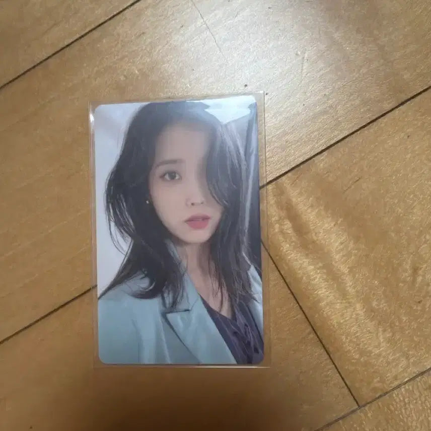 [BUNJANG] IU Golden Hour Uaena Zone Photocard / 아이유 골든아워 유애나존 포카