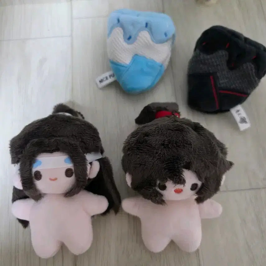 [BUNJANG] The Untamed WangXian 10cm Official Plush Doll (Outfit Included) / 마도조사 망기무선 10cm 공식인형 콘망무 양도 (옷포함)