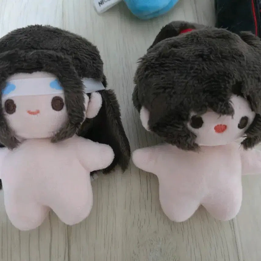 [BUNJANG] The Untamed WangXian 10cm Official Plush Doll (Outfit Included) / 마도조사 망기무선 10cm 공식인형 콘망무 양도 (옷포함)