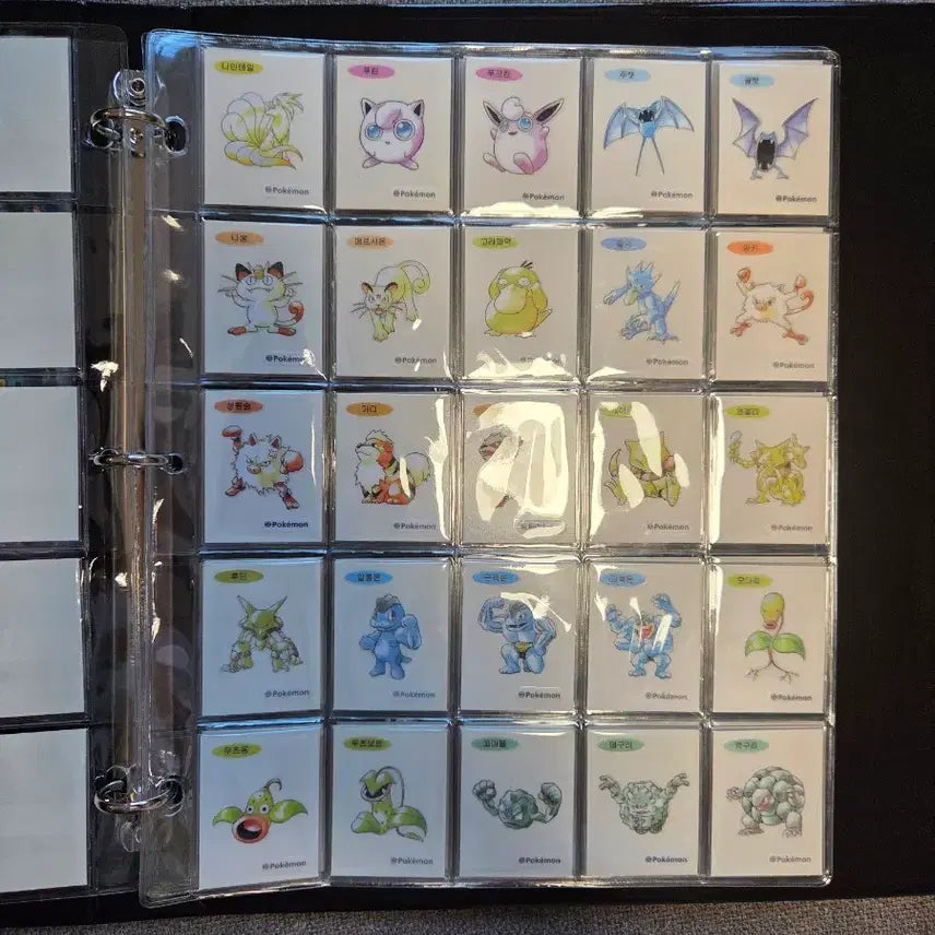 [BUNJANG] Pokemon 30th Anniversary Sticker Collection 100 Types + Gen 1 Design Sticker Book / 포켓몬 30주년 띠부씰 100종+ 1세대 디자인 띠부씰북