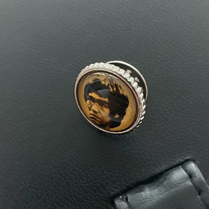 [BUNJANG] Bruce Lee Face Badge / 이소룡 배지 뱃지