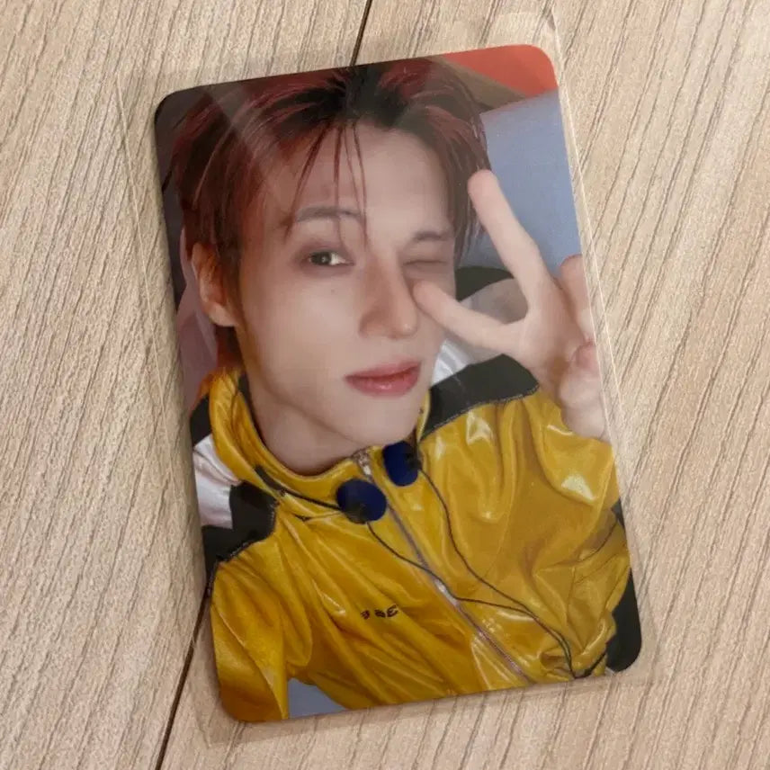 [BUNJANG] ATEEZ Aniteez In-Color Popup Phone Photocard Wooyoung / 에이티즈 애니티즈 인컬러 팝업 폰 포카 우영