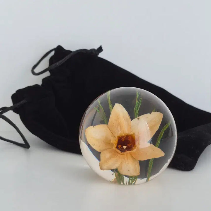 [BUNJANG] Harford Grange Daffodil Flower Paperweight / 빈티지문진 빈티지페이퍼웨이트 수선화문진 플라워문진 꽃문진 Harford grange 영국문진