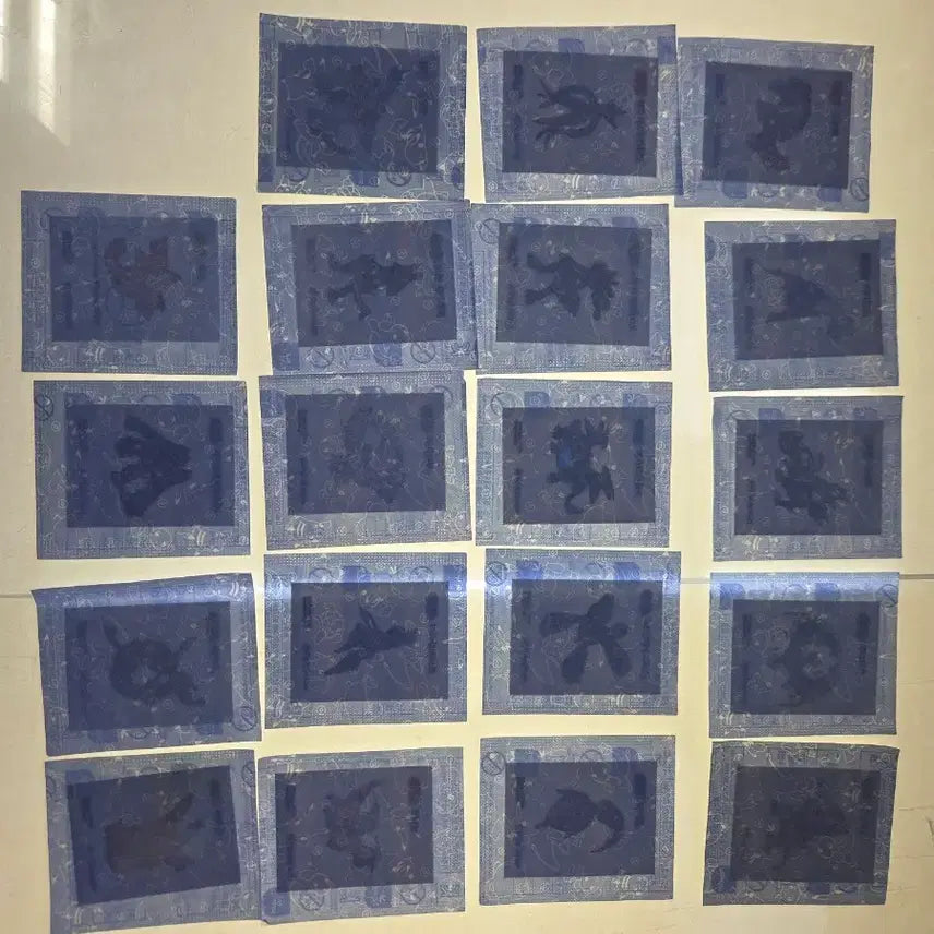 [BUNJANG] Sealed Mythical Pokemon Stickers / 미개봉 띠부씰 전설류 팝니다
