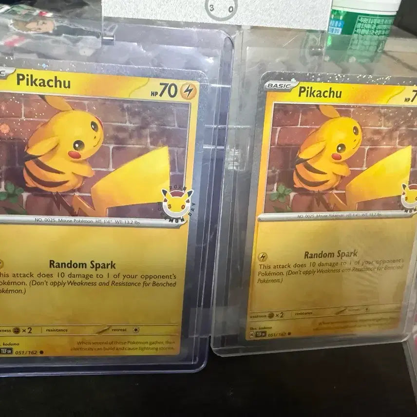 [BUNJANG] Pokemon Cards North America 25th Anniversary Pikachu Bundle Set / 포켓몬 카드 북미피카츄 25주년 에디션 일괄 판매