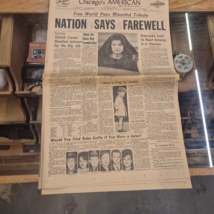 [BUNJANG] November 25, 1963 Chicago American Newspaper / 1963년 11월 25자 미국 시카고 아메리칸