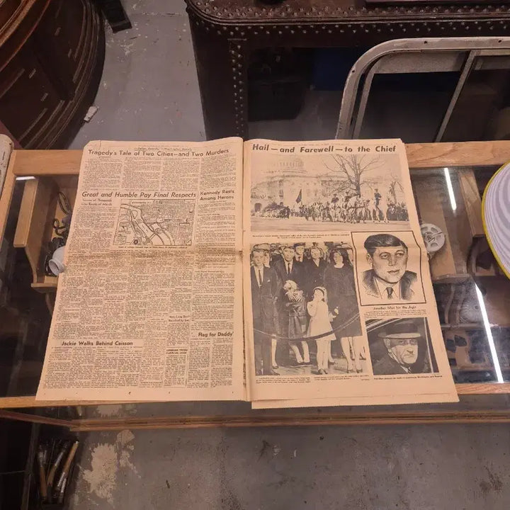 [BUNJANG] November 25, 1963 Chicago American Newspaper / 1963년 11월 25자 미국 시카고 아메리칸