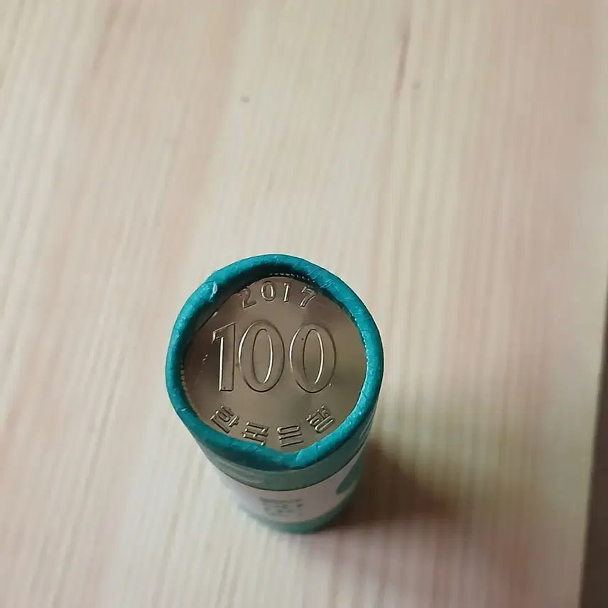 [BUNJANG] Bank of Korea 2017 100 Won Coin Roll (Unused) / 한국은행 2017년 100원 50개롤주화 (미사용)
