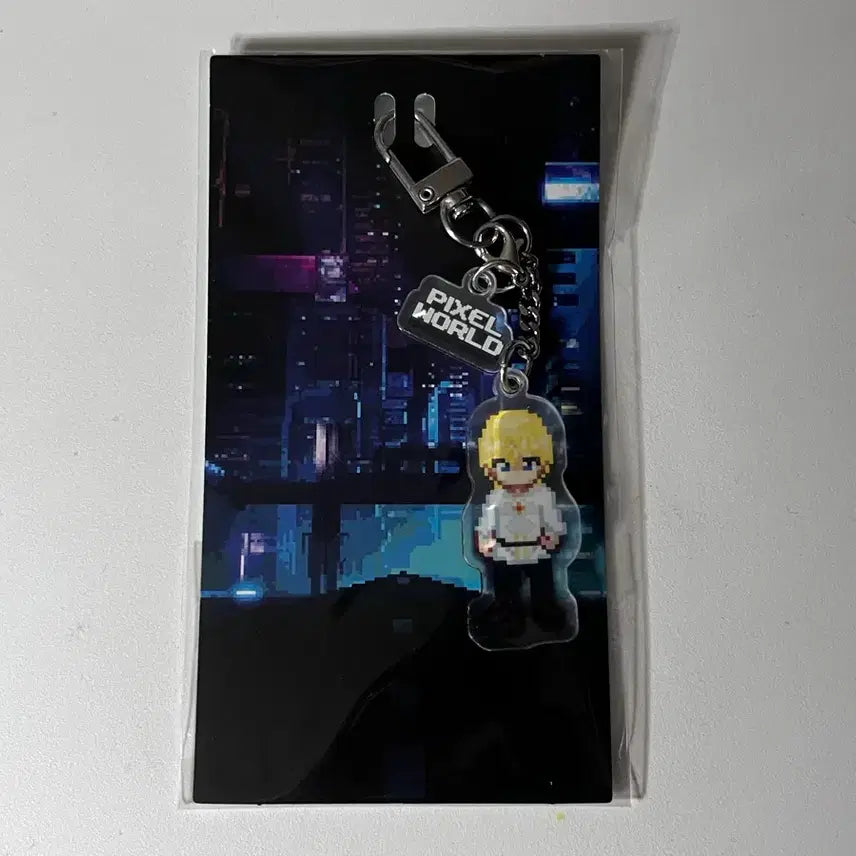 [BUNJANG] PLAVE Noah Pixel World Keyring Sealed / 플레이브 노아 픽셀월드 키링 미개봉